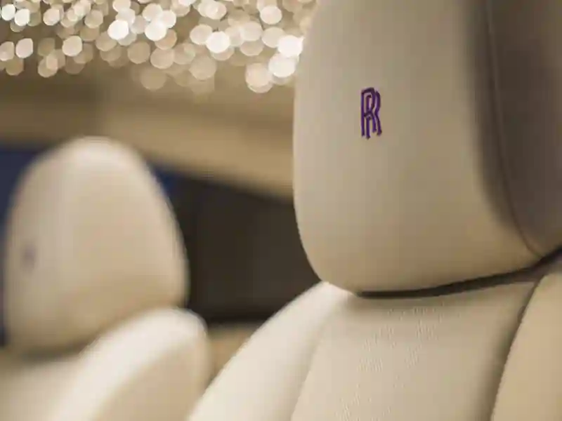 Rolls-Royce interior with starlight headliner, Starr Luxury Cars