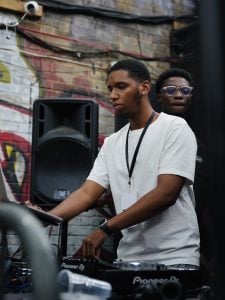 DJ LV